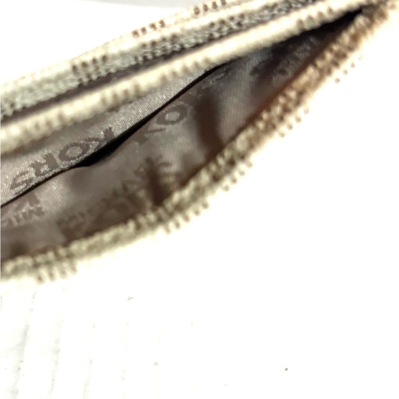 Michael Kors Cream and Gold Card Holder - Picture 3 of 3